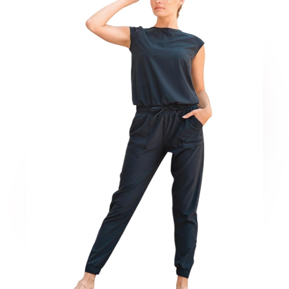 Albion Black Jumpsuit Small Petite Jogger Active Wear Loungewear